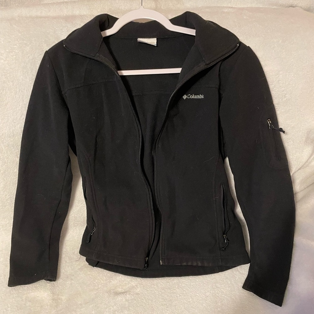 Women’s Columbia jacket.